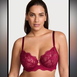NWT Victoria’s Secret The Fabulous Full Cup Lace Bra